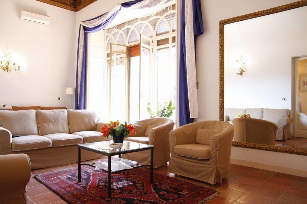 Bed and Breakfast Antica Dimora Caruso Катанія Екстер'єр фото